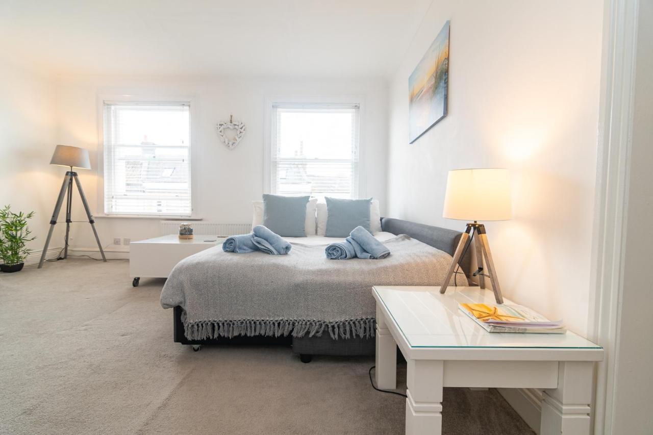 Light And Airy 1 Bedroom Flat 700M From The Beach Bournemouth Exteriér fotografie
